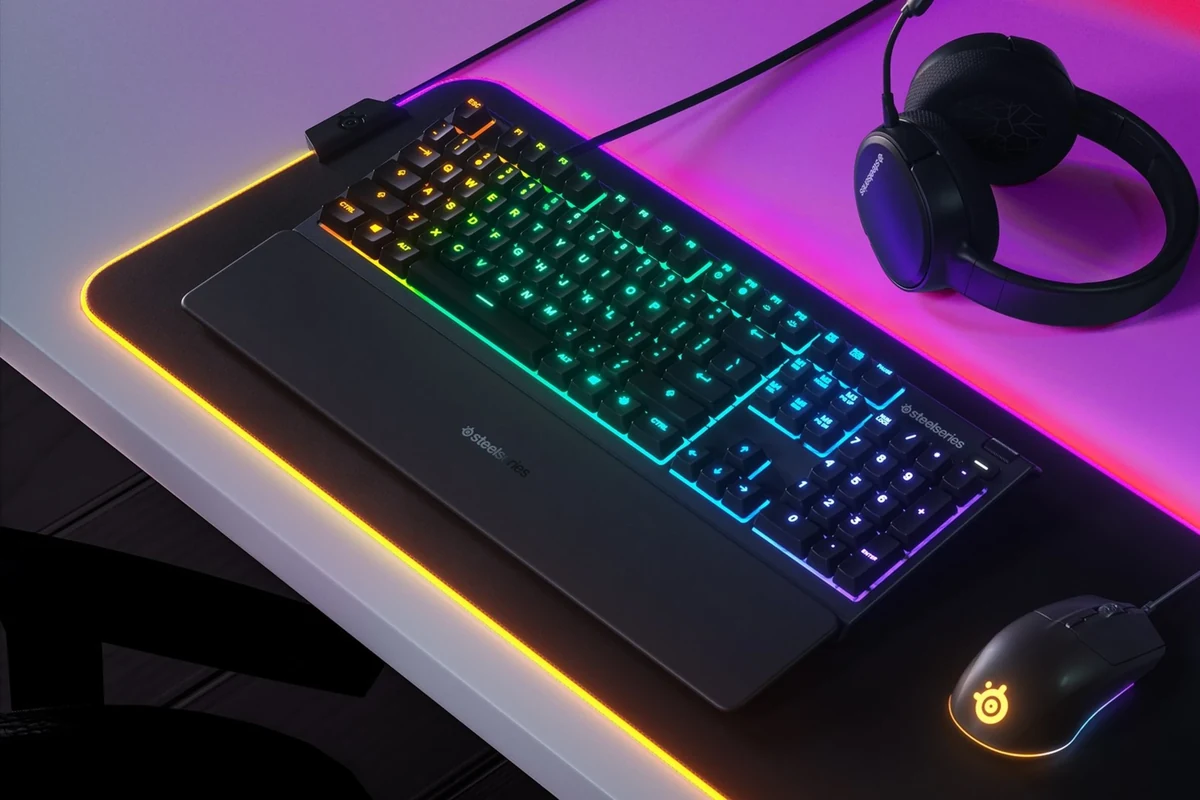 SteelSeries Apex 3 Full-Size Gaming Keyboard